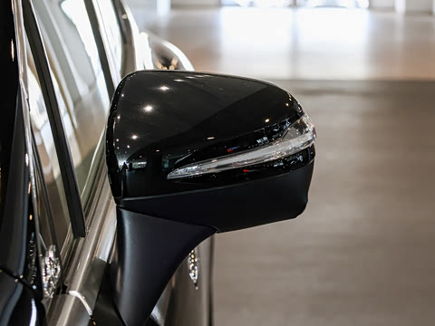 2025�� 500 4MATIC