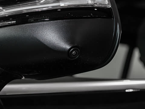 2025�� 500 4MATIC