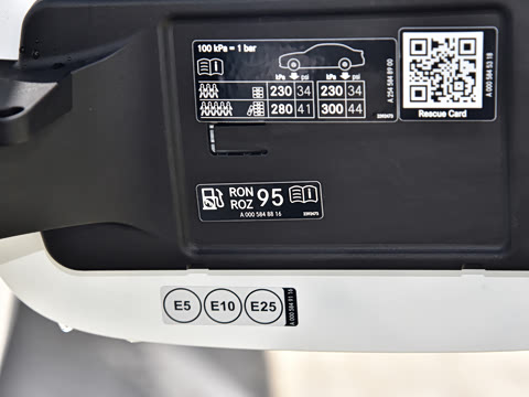 2026�� GLC 260 L 4MATIC �����