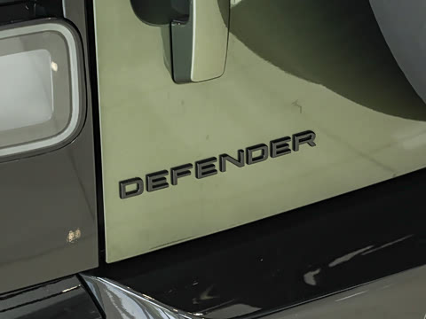 2026�� 110 3.0T X-Dynamic SE