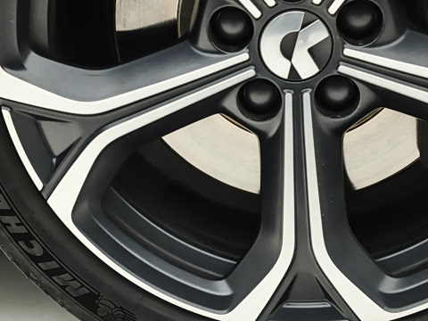 2025�� 100kWh Touring