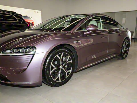 2025�� 705km Pro