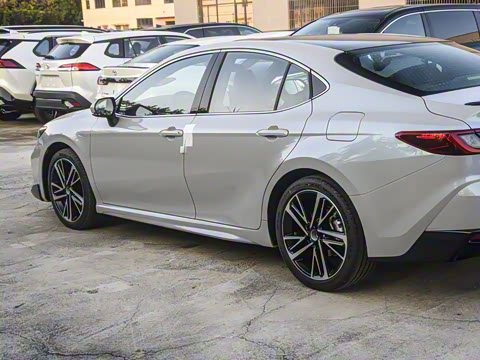 2026�� 2.0S �˶���