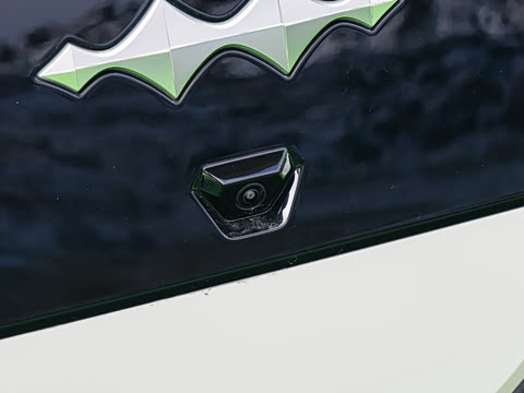 2025�� 210KM ����Ultra��