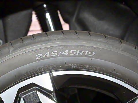 2025�� sDrive25Li M�˶���װ