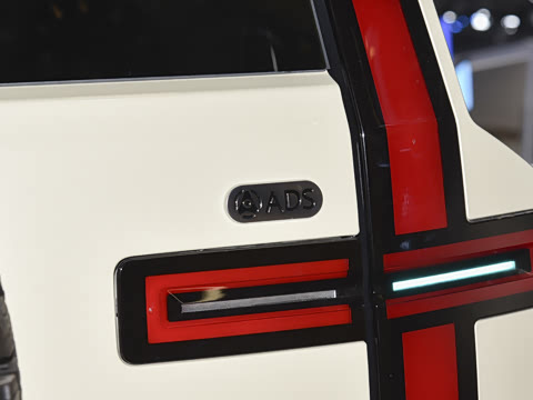 2025�� Max+