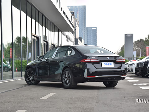 2026�� �Ŀ� 530Li ������ ������װ