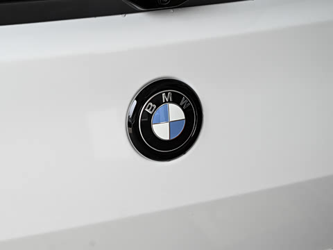 2026�� M35i