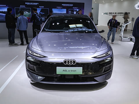 2026�� quattro Ǭ���Ǽݰ�