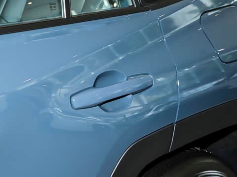 2026�� 2.0L ����������