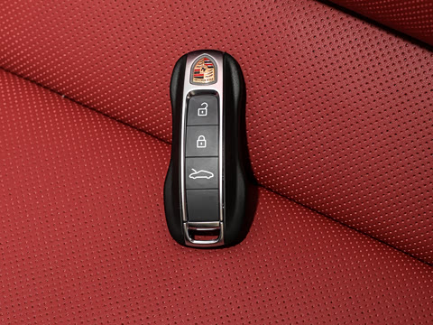 2026�� Carrera 3.0T