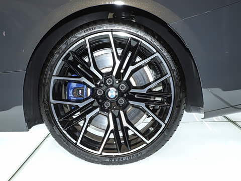 2022�� 840i ˫�Ž��ܳ� M�˶���װ