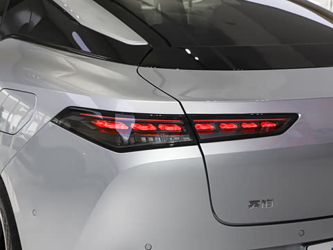 2025�� �Ŀ� 630 Max��