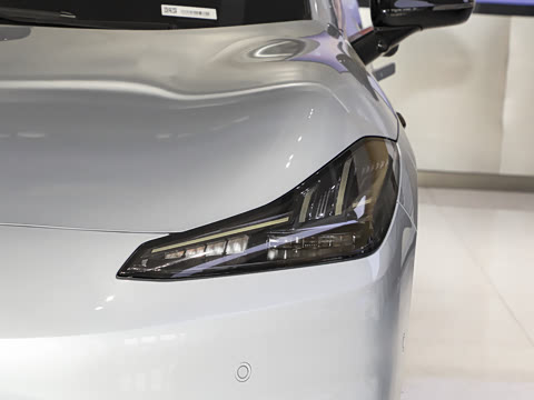 2025�� �Ŀ� 630 Max��