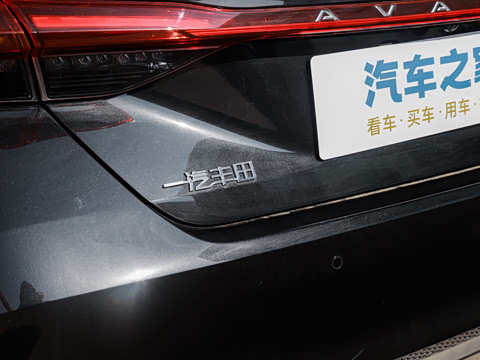 2026�� ˫�� 2.5L XLE����