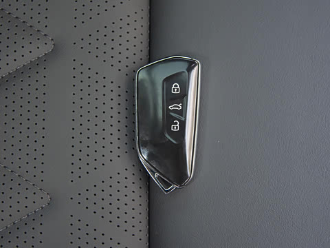 2026�� L 300TSI DSG ��Ӣ��