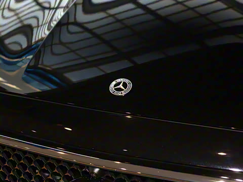 2026�� E 300 L ʱ���˶���