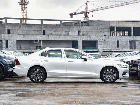 2026�� B4 ��Զ������