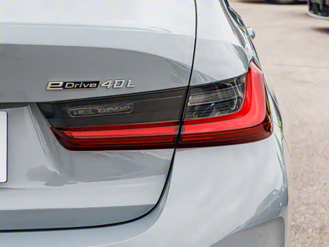 2026�� eDrive 40 L ��ҹ��װ