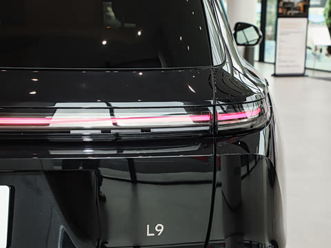 2025�� Pro ���ܻ��°�