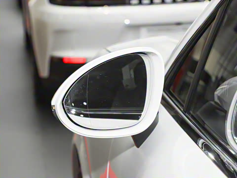 2026�� Cayenne Coup�� 3.0T