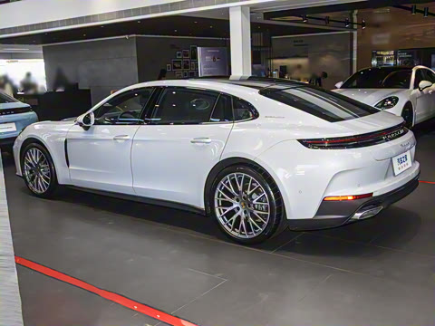 2024�� Panamera 4 �����ӳ��� 2.9T