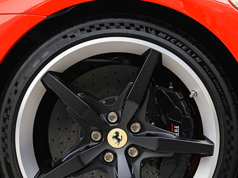 2025�� 3.0T V6 Speciale A