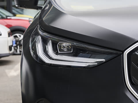 2026�� xDrive30L �����