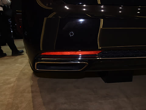 2026�� 4.0T V8 ��ϼ���ư�