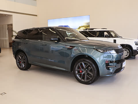 2025�� 400PS Dynamic SE