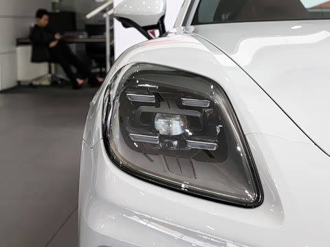 2026�� Panamera ������ 2.9T