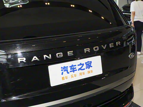 2025�� 3.0 L6 360PS ʢ����