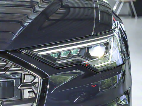 2025�� Avant 45 TFSI ��̽�ռ�