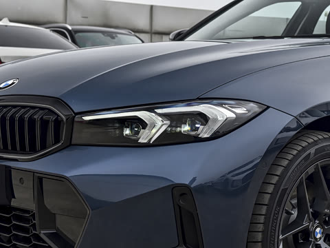 2026�� 330Li M�˶���ҹ��װ