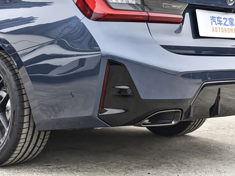 2026�� 330Li M�˶���ҹ��װ