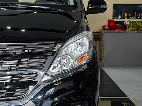 2027�� 2.0L ������ 7��