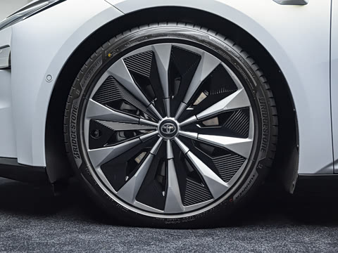 2026�� 710 Ultra�����״��