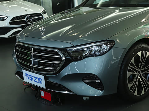2026�� �Ŀ� E 300 L ������