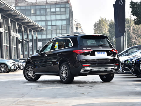 2026�� GLC 300 L 4MATIC ������ 5��