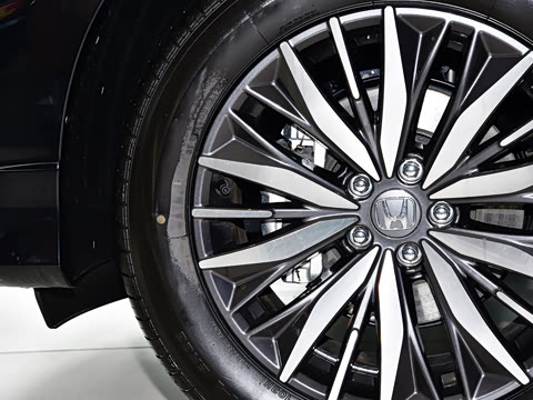 2026�� 240TURBO ����������