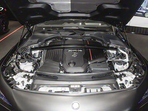 2025�� AMG CLE 53 4MATIC+ ���ܳ�