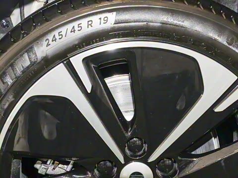 2025�� 100kWh Touring