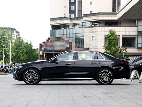 2026�� �Ŀ� E 300 L �����