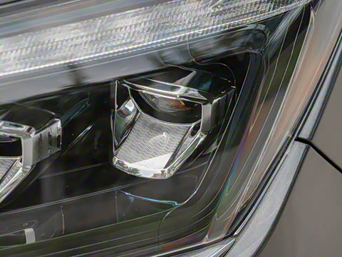 2025�� 2.2T  ������Խ�� 5�� ����