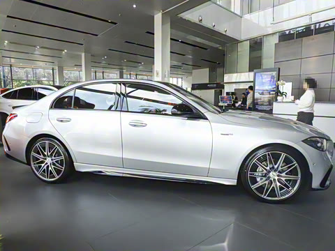 2025�� AMG C 43 4MATIC