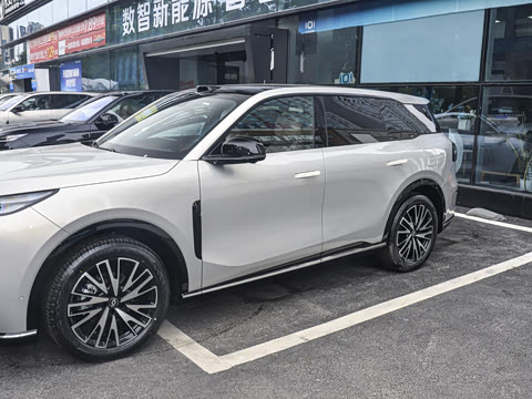 2025�� 215�����콢��