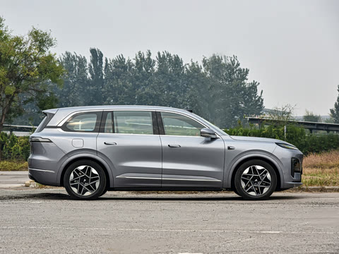 2025�� ����Ultra+