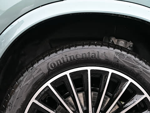 2025�� �Ŀ� GLC 300 4MATIC ����SUV