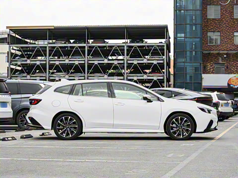 2025 2.4T CVT Wagon tS EyeSight