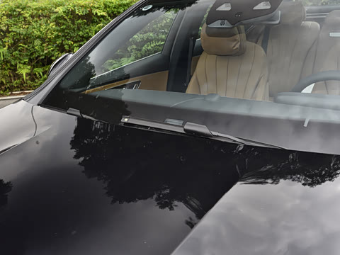 2026�� E 300 L ������